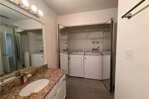 24216 Plantation Dr, Atlanta, GA 30324 - Photo 11