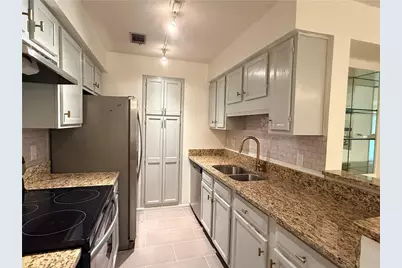 24216 Plantation Drive, Atlanta, GA 30324 - Photo 3