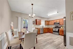 1290 Adcox Square, Stone Mountain, GA 30088 - Photo 9