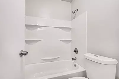 2062 W Morgan's Bluff Court, Lithonia, GA 30058 - Photo 13