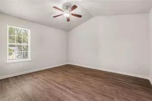 2062 W Morgan's Bluff Ct, Lithonia, GA 30058 - Photo 9