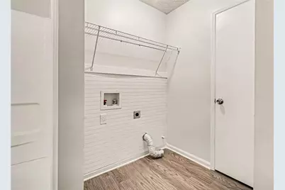 2062 W Morgan's Bluff Court, Lithonia, GA 30058 - Photo 19