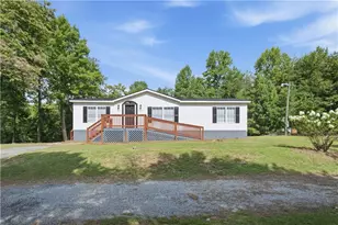 320 Durable Dr, Demorest, GA 30535 - Photo 1