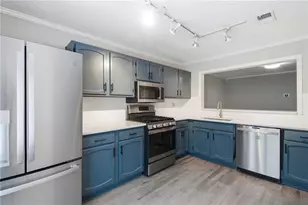 1348 N Crossing Dr, Atlanta, GA 30329 - Photo 11