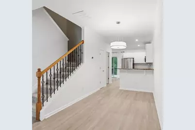 1057 Liberty Parkway NW, Atlanta, GA 30318 - Photo 7