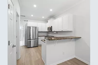 1057 Liberty Parkway NW, Atlanta, GA 30318 - Photo 11