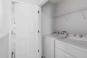 1057 Liberty Pkwy NW, Atlanta, GA 30318 - Photo 27