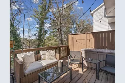 1057 Liberty Parkway NW, Atlanta, GA 30318 - Photo 31