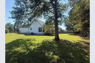 132 Ashley Terrace SE, Calhoun, GA 30701 - Photo 3