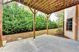 2563 Bogan Bridge Cir, Buford, GA 30519 - Photo 33