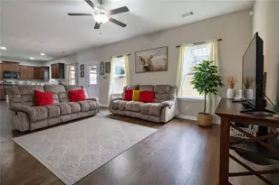735 Walnut Creek Cir, Pendergrass, GA 30567 - Photo 5