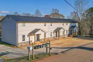 450 Camp Creek Cir, Cornelia, GA 30531 - Photo 1