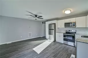 450 Camp Creek Cir, Cornelia, GA 30531 - Photo 7