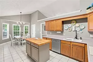 1611 Lake View Ct, Loganville, GA 30052 - Photo 25