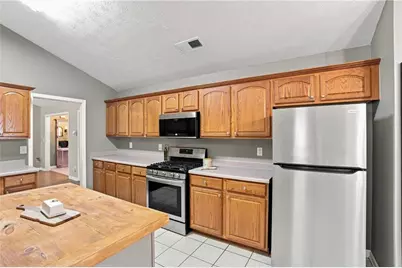 1611 Lake View Court, Loganville, GA 30052 - Photo 23
