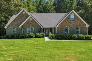 1611 Lake View Ct, Loganville, GA 30052 - Photo 3