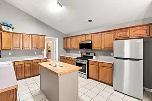 1611 Lake View Ct, Loganville, GA 30052 - Photo 21