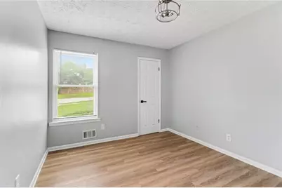 8908 Thomas Road, Jonesboro, GA 30238 - Photo 15