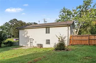 8908 Thomas Rd, Jonesboro, GA 30238 - Photo 27