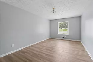 8908 Thomas Rd, Jonesboro, GA 30238 - Photo 11