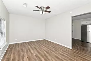 8788 E Bourne Dr, Jonesboro, GA 30238 - Photo 5