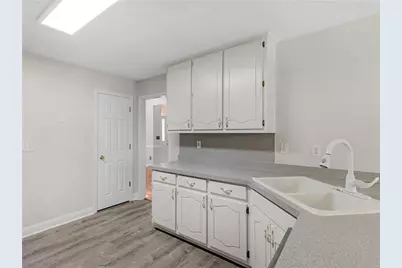 1425 Shingle Way, McDonough, GA 30252 - Photo 9