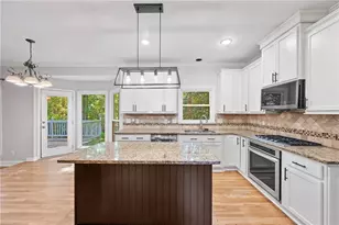 3993 Ironhill Ln, Woodstock, GA 30189 - Photo 11
