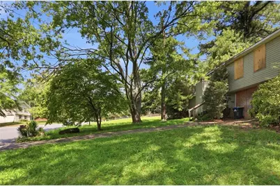 140 Cedar Trace, Roswell, GA 30075 - Photo 3