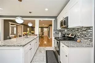 727 Tanners Bridge Cir, Bethlehem, GA 30620 - Photo 15