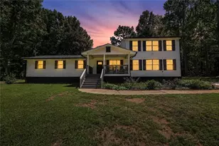 727 Tanners Bridge Cir, Bethlehem, GA 30620 - Photo 1