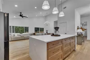 2885 Hill Park Ct, Marietta, GA 30062 - Photo 11