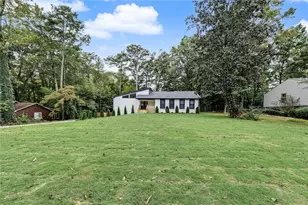2885 Hill Park Ct, Marietta, GA 30062 - Photo 3