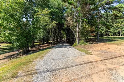 901 Peachtree Cove, Demorest, GA 30535 - Photo 5