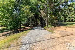 901 Peachtree Cove, Demorest, GA 30535 - Photo 5
