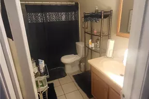 8397 Willows Terrace, Riverdale, GA 30274 - Photo 5