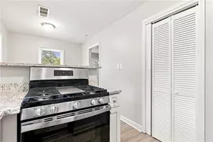 2123 Blayton Ln SE, Atlanta, GA 30315 - Photo 5