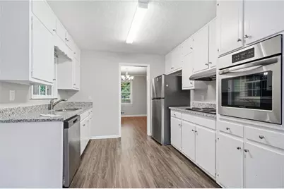 4270 Cove Way NE, Marietta, GA 30067 - Photo 13