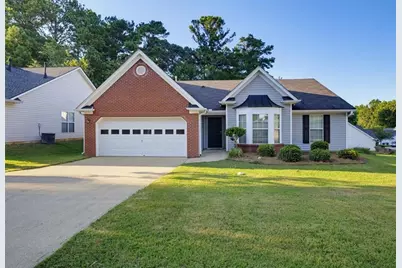 6048 Hillvale Ct, Lithonia, GA 30058 - Photo 3
