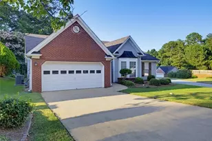 6048 Hillvale Ct, Lithonia, GA 30058 - Photo 5