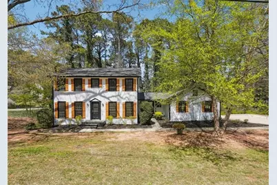 6364 Queen View Lane, Stone Mountain, GA 30087 - Photo 1
