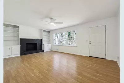 6364 Queen View Lane, Stone Mountain, GA 30087 - Photo 3