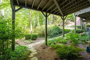 2691 Rivers Edge Dr NE, Atlanta, GA 30324 - Photo 35