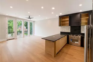 3521 Kingsboro Rd, Atlanta, GA 30326 - Photo 13