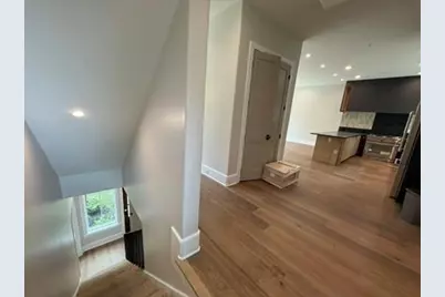 3521 Kingsboro Road, Atlanta, GA 30326 - Photo 9