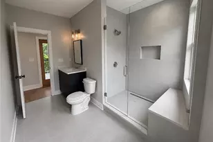 3521 Kingsboro Rd, Atlanta, GA 30326 - Photo 23
