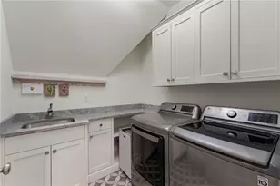 1055 Bellevue Dr NE, Atlanta, GA 30306 - Photo 27