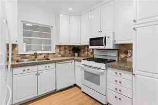 5028 Tilly Mill Rd, Atlanta, GA 30338 - Photo 9