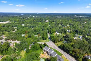 1053 Riverside Dr, Gainesville, GA 30501 - Photo 35