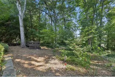 1104 Staples Drive SW, Lilburn, GA 30047 - Photo 39