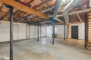 1104 Staples Dr SW, Lilburn, GA 30047 - Photo 37
